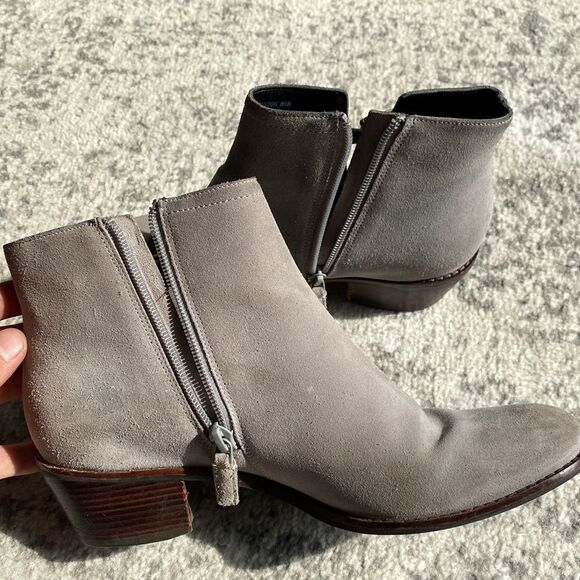 Cole Haan Boots Size 9.5 B leather booties grey in GUC - Picture 6 of 8